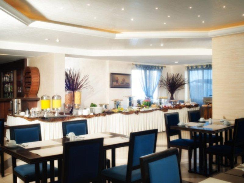 Bella Riva Hotel Beirut Esterno foto