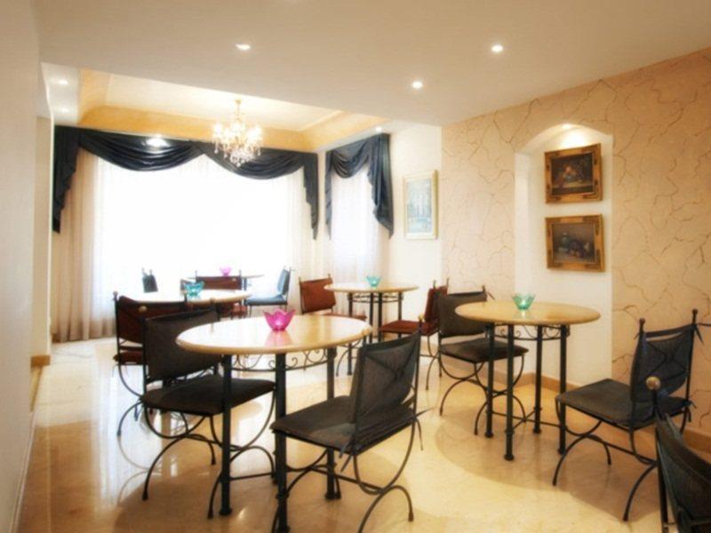 Bella Riva Hotel Beirut Esterno foto