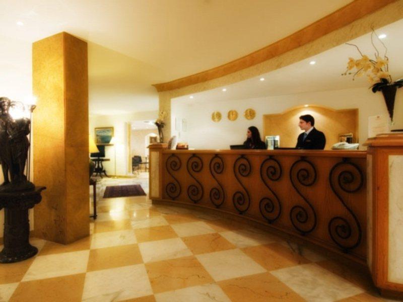 Bella Riva Hotel Beirut Esterno foto