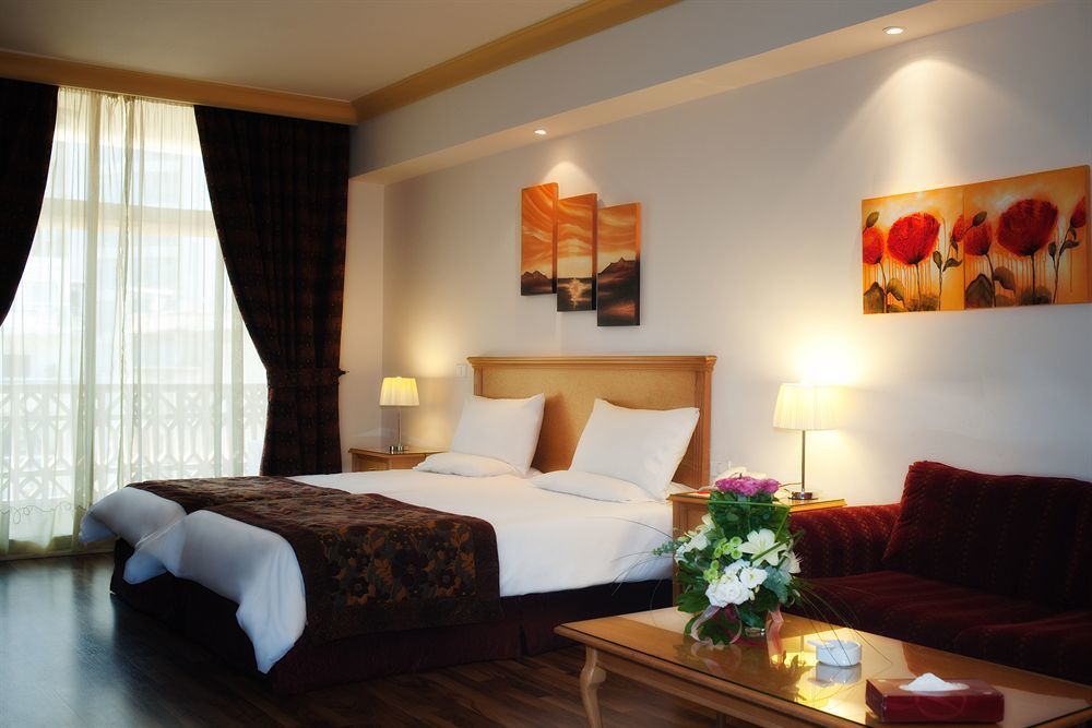 Bella Riva Hotel Beirut Esterno foto