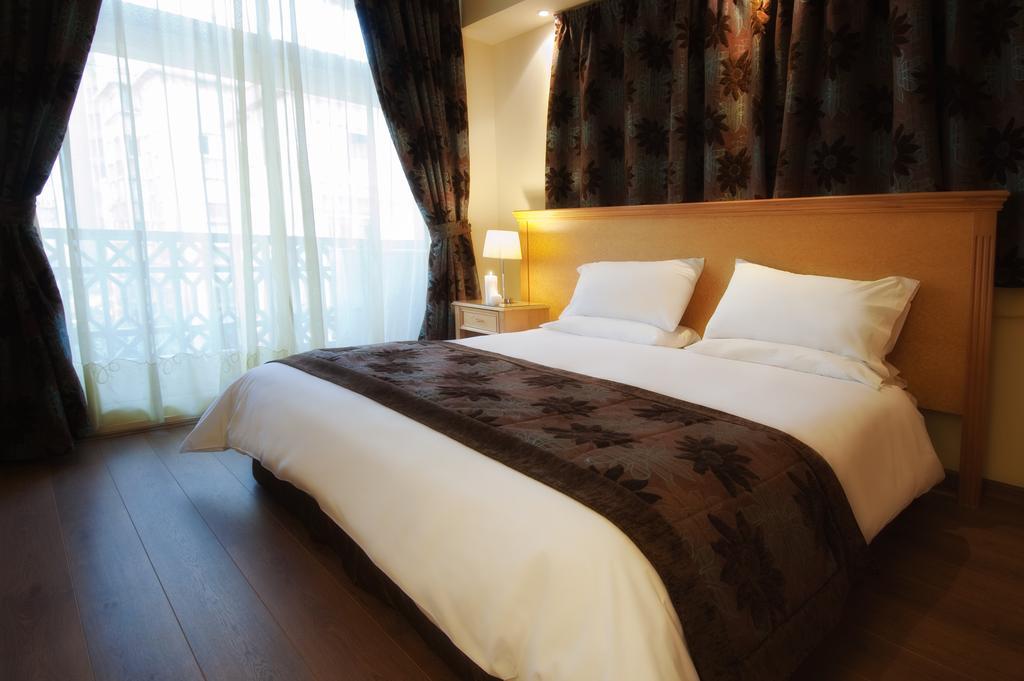 Bella Riva Hotel Beirut Esterno foto